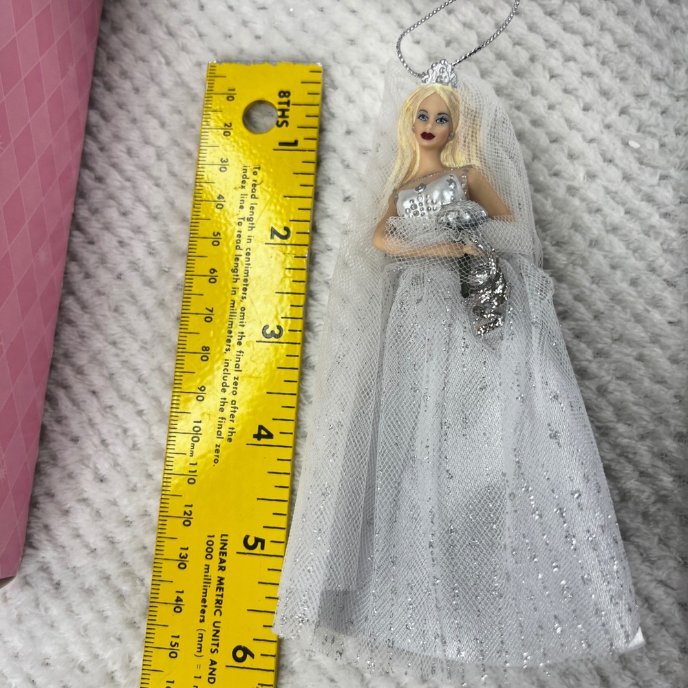 Barbie Millennium Bride Porcelain Ornament Barbie Collectibles Avon‎ 2000